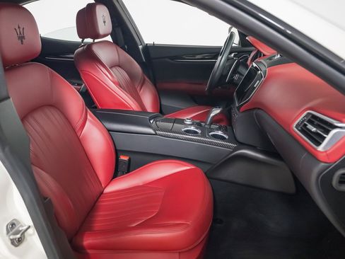 Used 2022 Maserati Ghibli Modena Q4 image 27