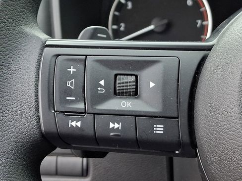 Certified 2024 Nissan Rogue SV AWD/4WD image 22