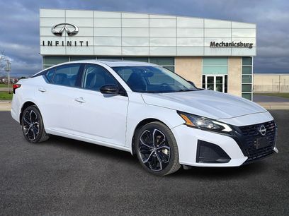 Used 2023 Nissan Altima 2.5 SR w/ SR Premium Package