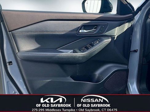 Used 2023 Nissan Rogue SL AWD/4WD image 20