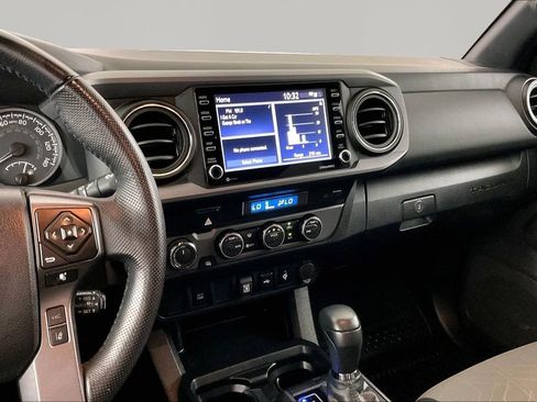 Used 2023 Toyota Tacoma TRD Off-Road AWD/4WD image 9