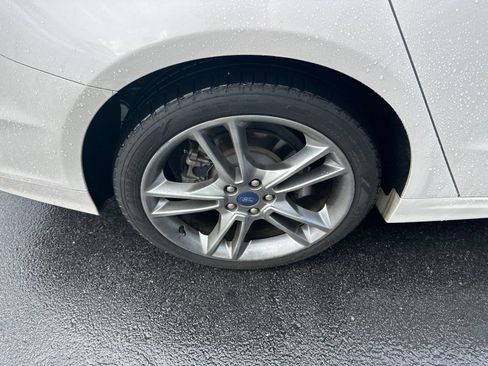 Used 2014 Ford Fusion Titanium FWD image 6