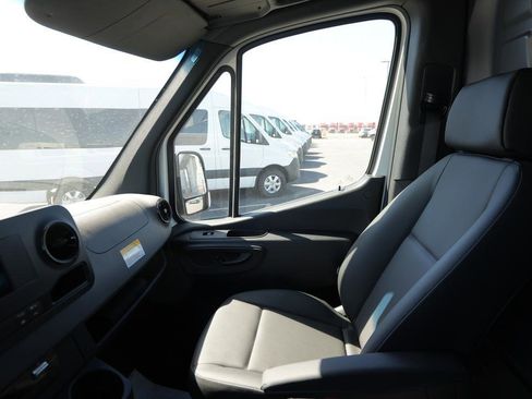 Used 2024 Mercedes-Benz Sprinter 144 Cargo image 13