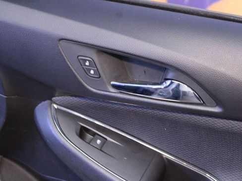 Used 2018 Chevrolet Cruze LT image 9