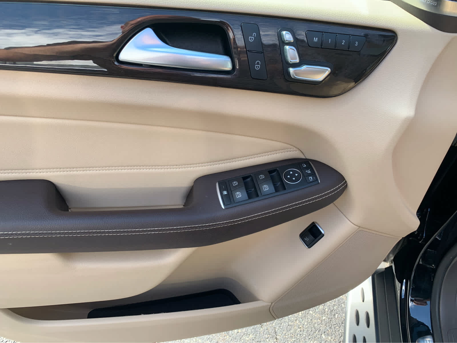 Used 2018 Mercedes-Benz GLE 350 4MATIC image 13