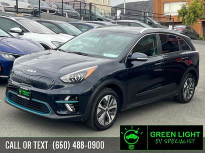 Used 2022 Kia Niro EX