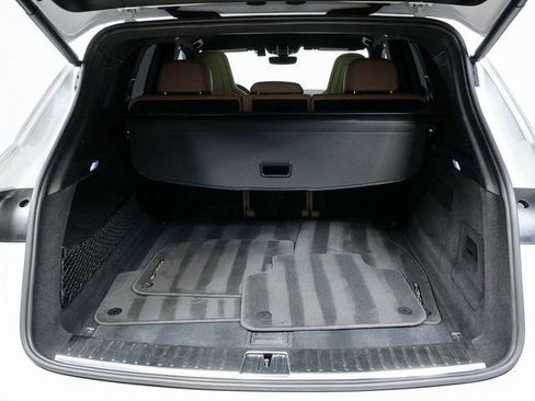 Certified 2023 Porsche Cayenne image 30