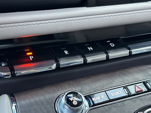 Certified 2022 Lincoln Aviator Grand Touring w/ Equipment Group 301A image 21