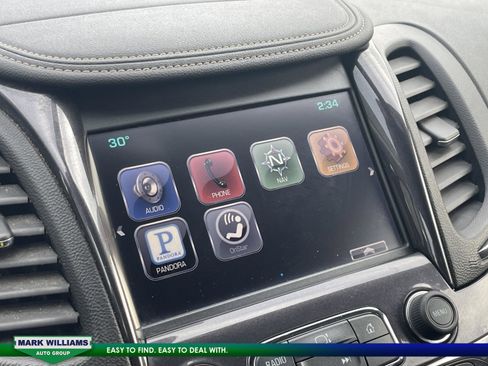 Used 2014 Chevrolet Impala LT w/ Convenience Package image 18