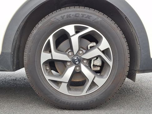 Used 2021 Kia Sportage LX image 8