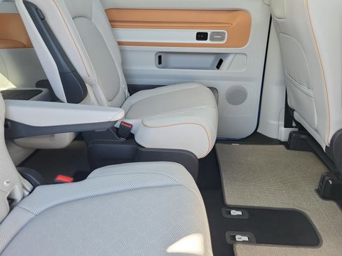 Used 2025 Volkswagen ID. Buzz 1st Edition image 19