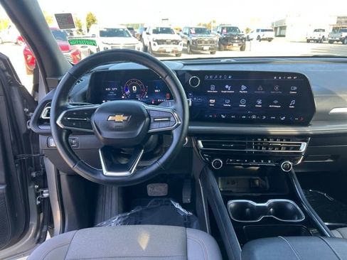 Certified 2025 Chevrolet Traverse LT image 20