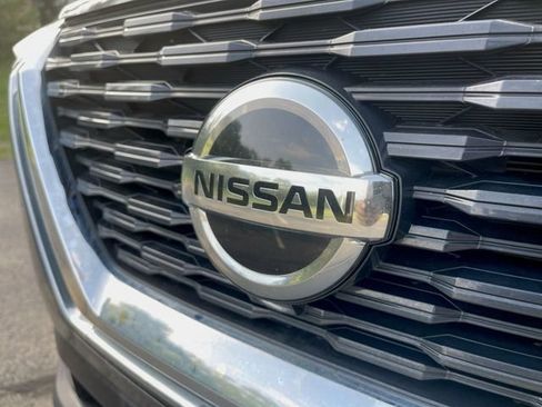Used 2021 Nissan Rogue S AWD/4WD image 22