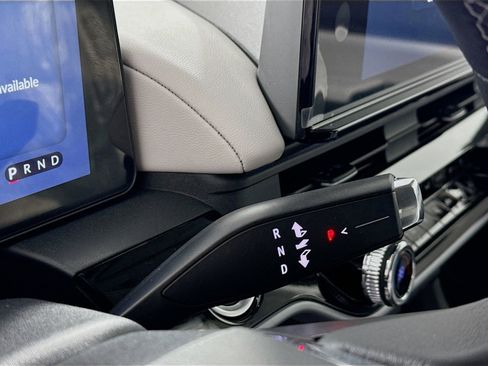 Used 2025 Honda Prologue Elite image 9