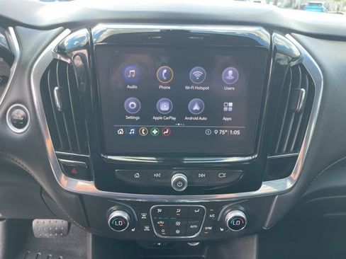 Used 2020 Chevrolet Traverse LT FWD image 23
