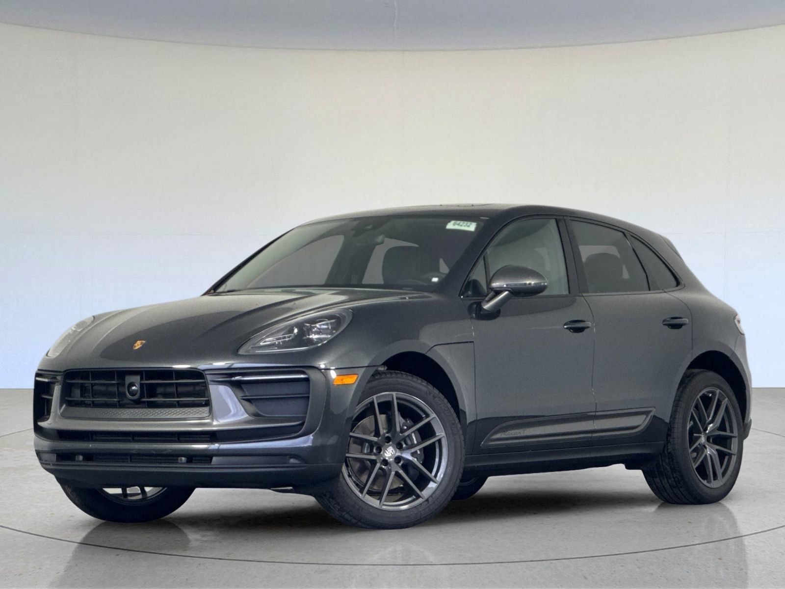 Certified 2026 Porsche Macan Turbo AWD/4WD image 1