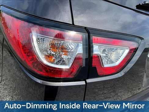 Used 2017 Chevrolet Traverse LT AWD/4WD image 27