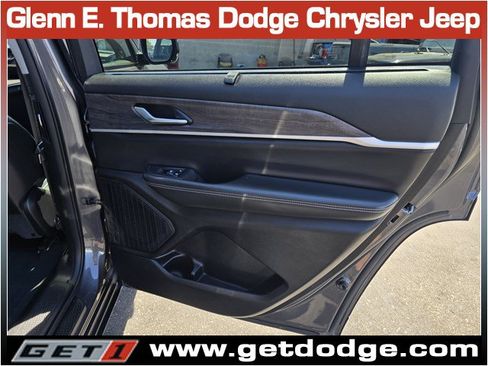 Certified 2023 Jeep Grand Cherokee L Limited w/ Luxury Tech Group II AWD/4WD image 36