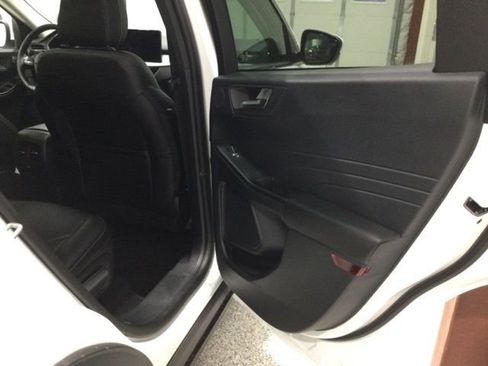 New 2026 Ford Escape Platinum w/ Premium Technology Package image 18