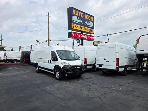 Used 2023 RAM ProMaster 3500 w/ Interior LED Lighting Group image 25