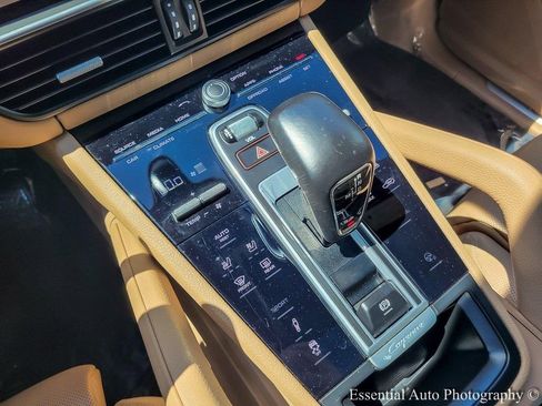 Used 2021 Porsche Cayenne Coupe image 17