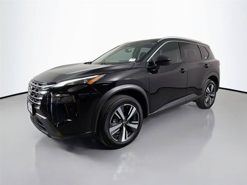 Used 2024 Nissan Rogue SL FWD image 1