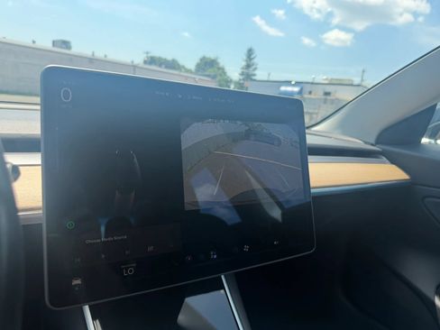Used 2019 Tesla Model 3 Long Range AWD/4WD image 22