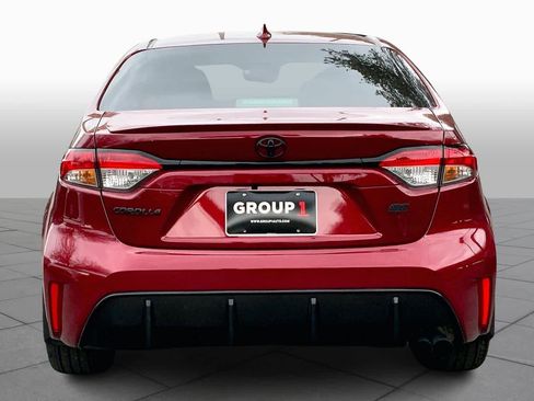 Used 2026 Toyota Corolla SE image 4