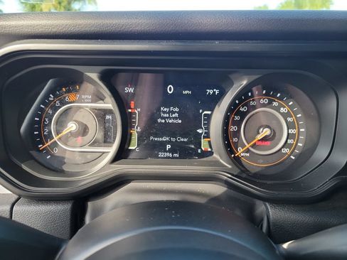 Used 2024 Jeep Wrangler Unlimited Sport AWD/4WD image 30