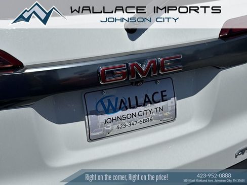 Used 2021 GMC Acadia AT4 w/ LPO, Floor Liner Package AWD/4WD image 10