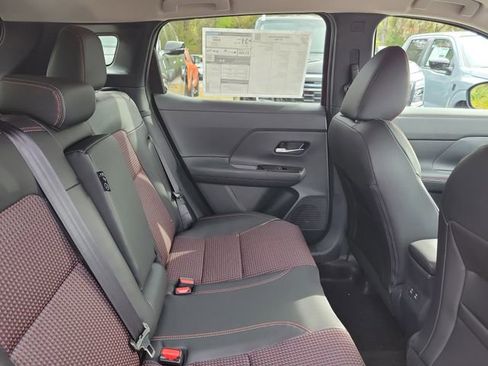 New 2026 Nissan Kicks SR image 27