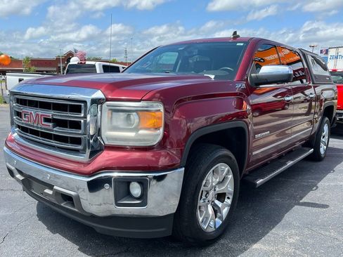 Used 2015 GMC Sierra 1500 SLT w/ SLT Crew Cab Value Package AWD/4WD image 4