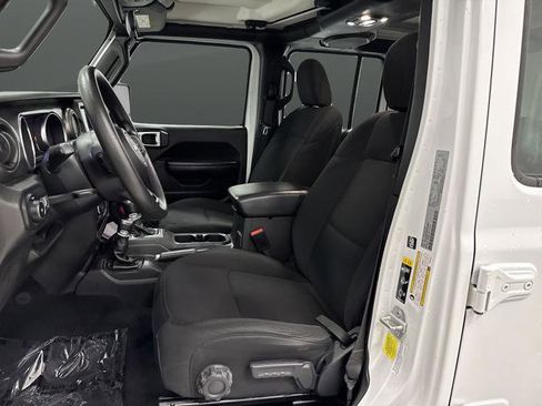 Used 2022 Jeep Wrangler Unlimited Sport image 4