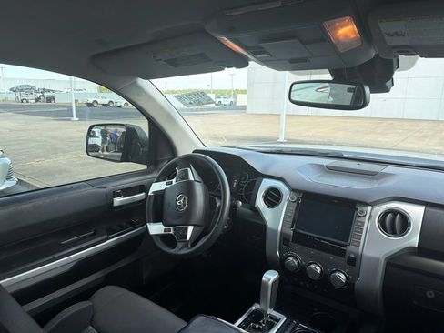 Used 2021 Toyota Tundra SR5 RWD image 4