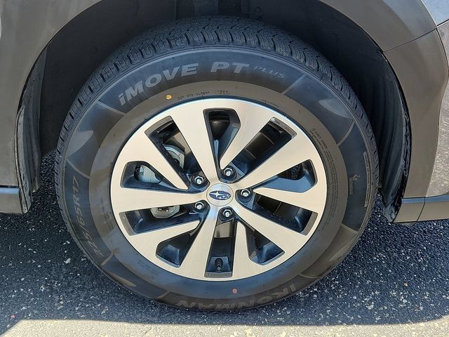 Certified 2023 Subaru Outback Premium AWD/4WD image 7