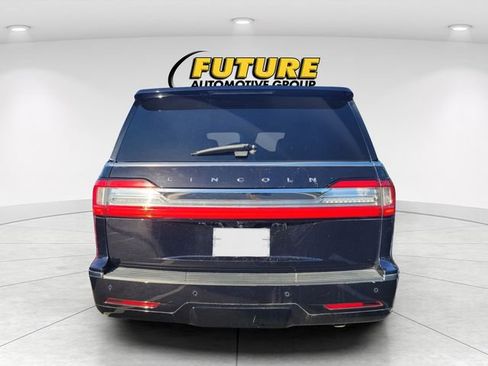 Used 2021 Lincoln Navigator Reserve AWD/4WD image 4