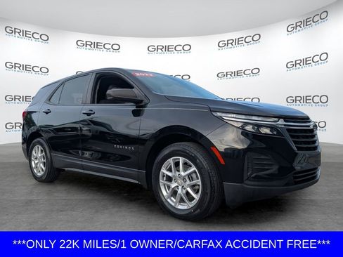 Used 2022 Chevrolet Equinox LS w/ LS Convenience Package FWD image 1