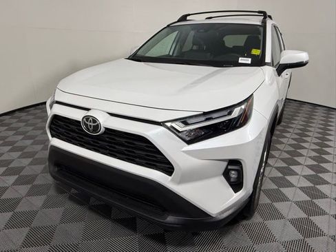 Used 2025 Toyota RAV4 XLE Premium image 2