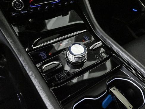 Used 2024 Jeep Grand Cherokee Summit w/ Adv Protech Group IV AWD/4WD image 12