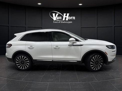 Used 2022 Lincoln Nautilus Black Label w/ Class II Trailer Tow Package AWD/4WD image 2