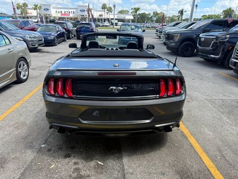 Used 2018 Ford Mustang Premium w/ Equipment Group 201A RWD image 6