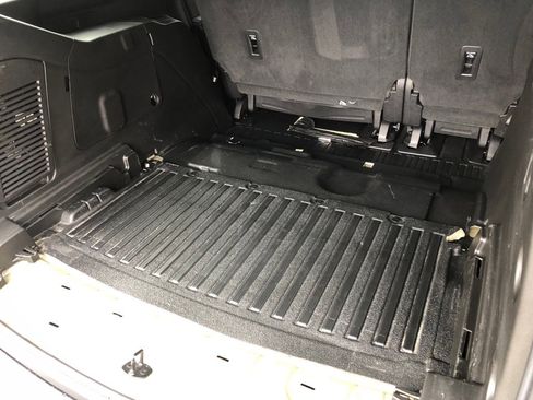 Used 2021 Chevrolet Tahoe 4WD w/ Remote Keyless Entry Package image 20