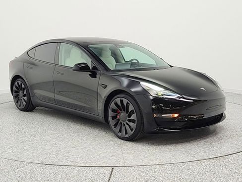 Used 2021 Tesla Model 3 Performance image 3