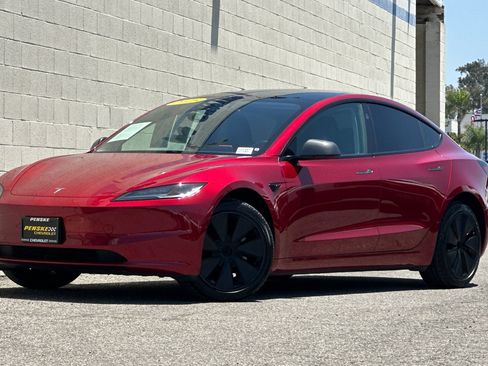 Used 2025 Tesla Model 3 Long Range RWD image 8