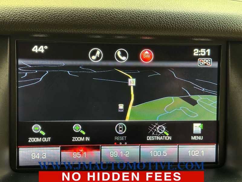 Used 2015 GMC Yukon Denali w/ Touring Package AWD/4WD image 27