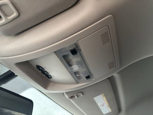 Used 2013 GMC Sierra 2500 SLT w/ SLT Convenience Package image 17