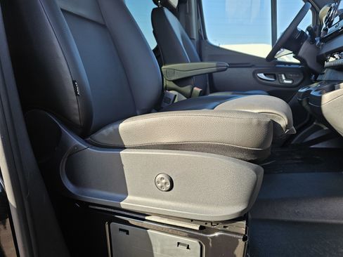 New 2025 Mercedes-Benz Sprinter 2500 image 16