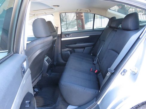 Used 2011 Subaru Legacy 2.5i Premium image 18