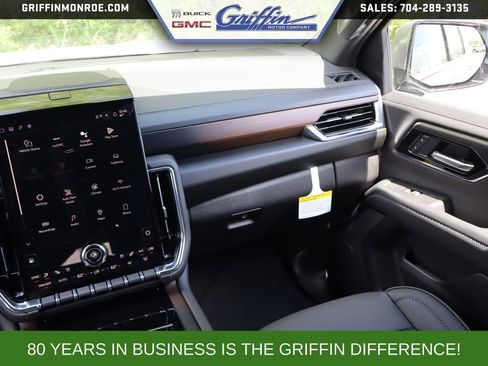 New 2026 GMC Yukon XL Denali w/ Denali Reserve Package AWD/4WD image 12