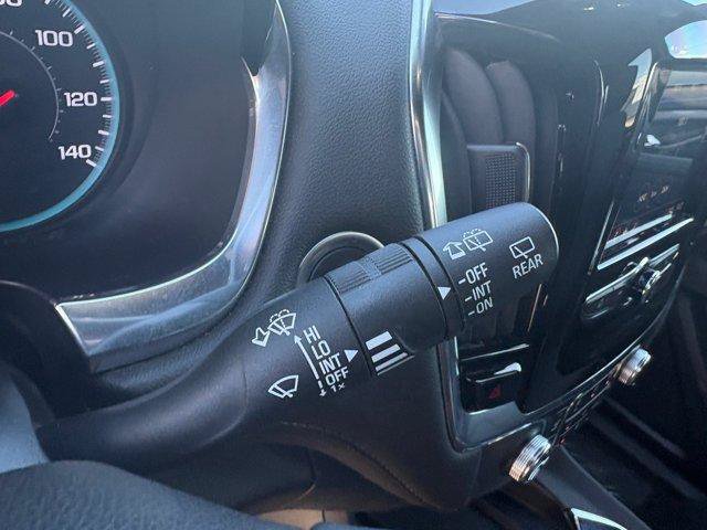 Used 2023 Chevrolet Traverse LT FWD image 21
